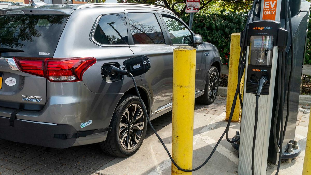 electric vehicle subsidies.jpg