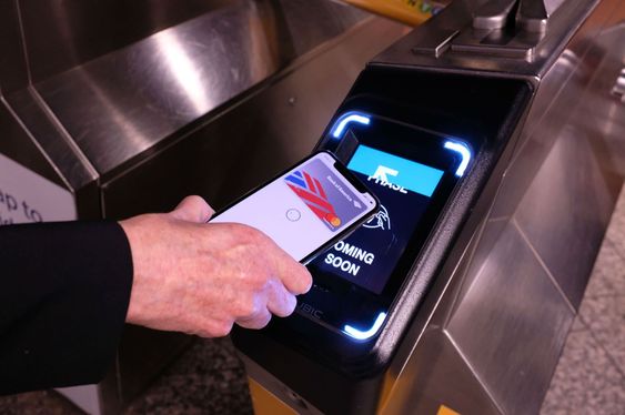 Apple Pay Subway.jpg